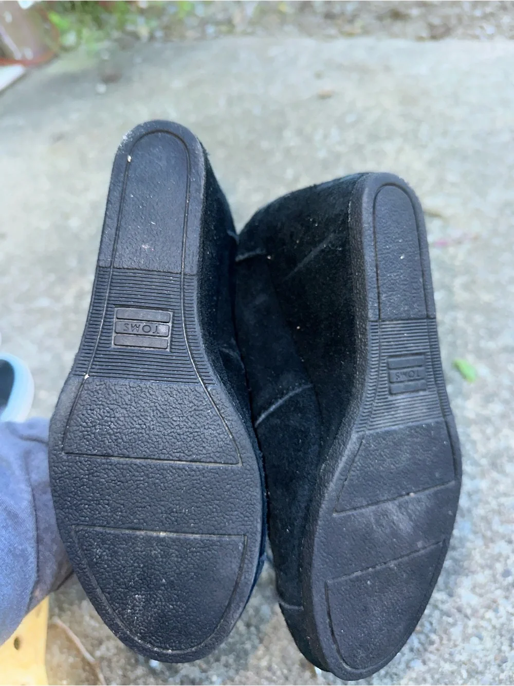 TOMS Black Suede Desert Wedge Ankle Boots w-5.5 girls-3.5
